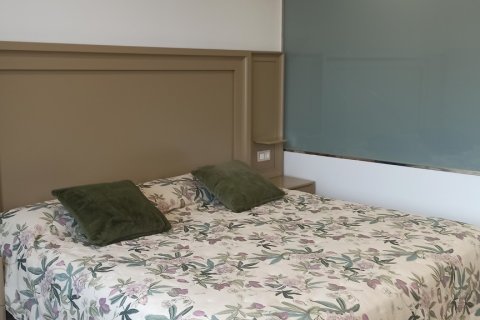 Apartment for rent in Madrid, Spain 3 bedrooms, 160 sq.m. No. 168555 - photo 28