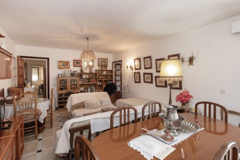 Apartment for sale in Estepona, Malaga, Spain 3 bedrooms, 117 sq.m. No. 168556 - photo 5