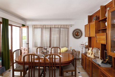 Apartment for sale in Estepona, Malaga, Spain 3 bedrooms, 117 sq.m. No. 168556 - photo 7