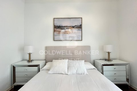 Apartment for rent in Barcelona, Spain 3 bedrooms, 90 sq.m. No. 160481 - photo 18