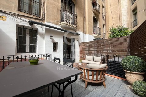 Apartment for rent in Barcelona, Spain 3 bedrooms, 90 sq.m. No. 160481 - photo 16