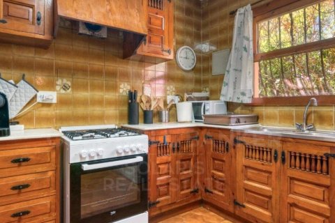 Villa for rent in Javea, Alicante, Spain 4 bedrooms, 235 sq.m. No. 160478 - photo 9