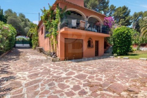 Villa for rent in Javea, Alicante, Spain 4 bedrooms, 235 sq.m. No. 160478 - photo 7