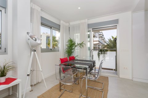 Appartamento in vendita Villamartin, Alicante, Spagna 3 camere da letto, 90 mq. N° 118794 - foto 8
