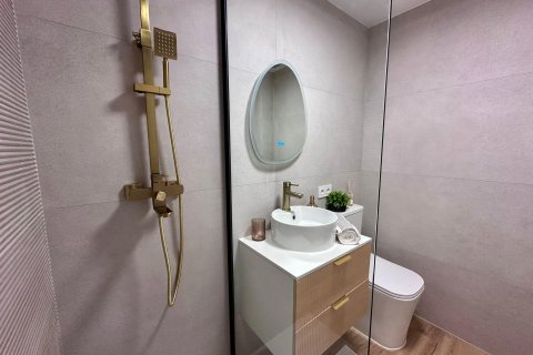 Apartament w Torrevieja, Alicante, Hiszpania 2 sypialnie, 55 mkw. nr 191643 – zdjęcie 10