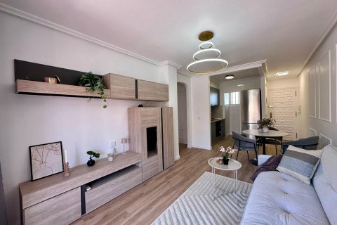 Apartament w Torrevieja, Alicante, Hiszpania 2 sypialnie, 55 mkw. nr 191643 – zdjęcie 6