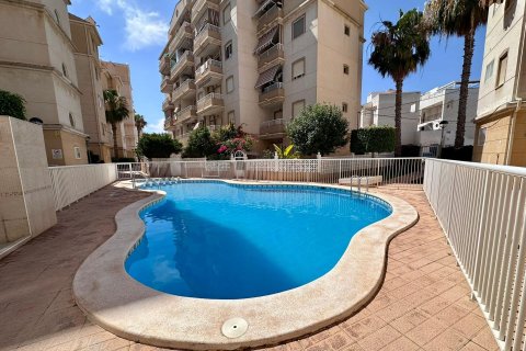 Apartament w Torrevieja, Alicante, Hiszpania 2 sypialnie, 55 mkw. nr 191643 – zdjęcie 3