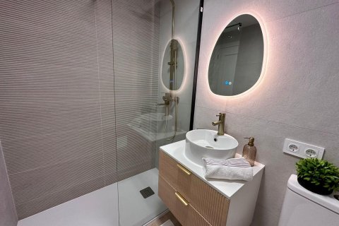 Apartament w Torrevieja, Alicante, Hiszpania 2 sypialnie, 55 mkw. nr 191643 – zdjęcie 13
