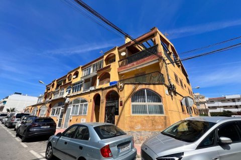 Apartament w Torrevieja, Alicante, Hiszpania 2 sypialnie, 149 mkw. nr 191645 – zdjęcie 2