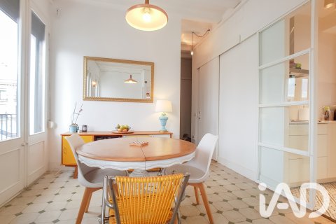 Wohnung zum Verkauf in Barcelona, Spanien 2 Schlafzimmer, 65 m2 Nr. 196558 - Foto 3