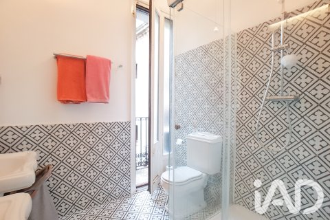Wohnung zum Verkauf in Barcelona, Spanien 2 Schlafzimmer, 65 m2 Nr. 196558 - Foto 13