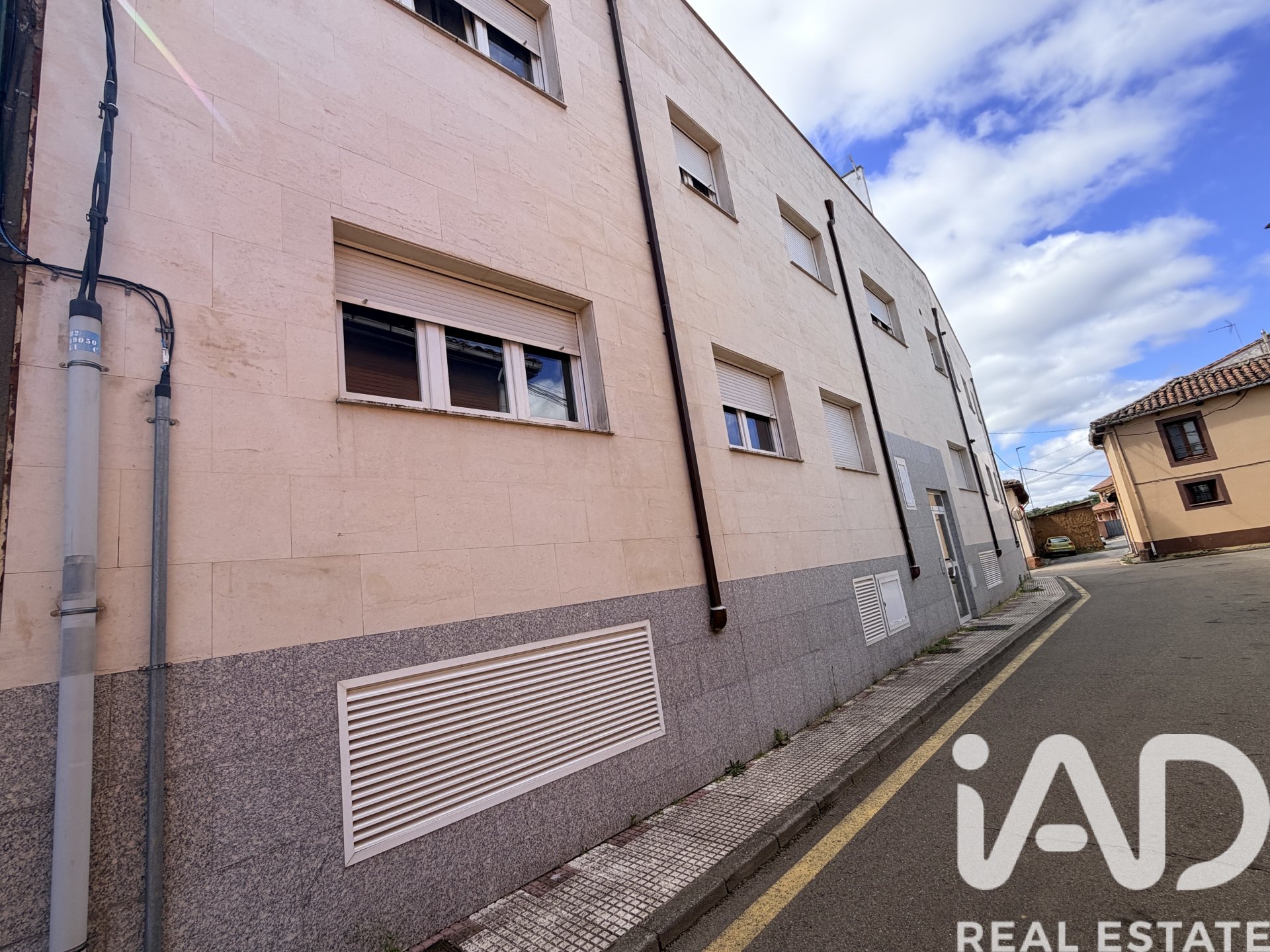 Apartamento en Villaquilambre, León, España 2 dormitorios, 75 m2 No. 184777