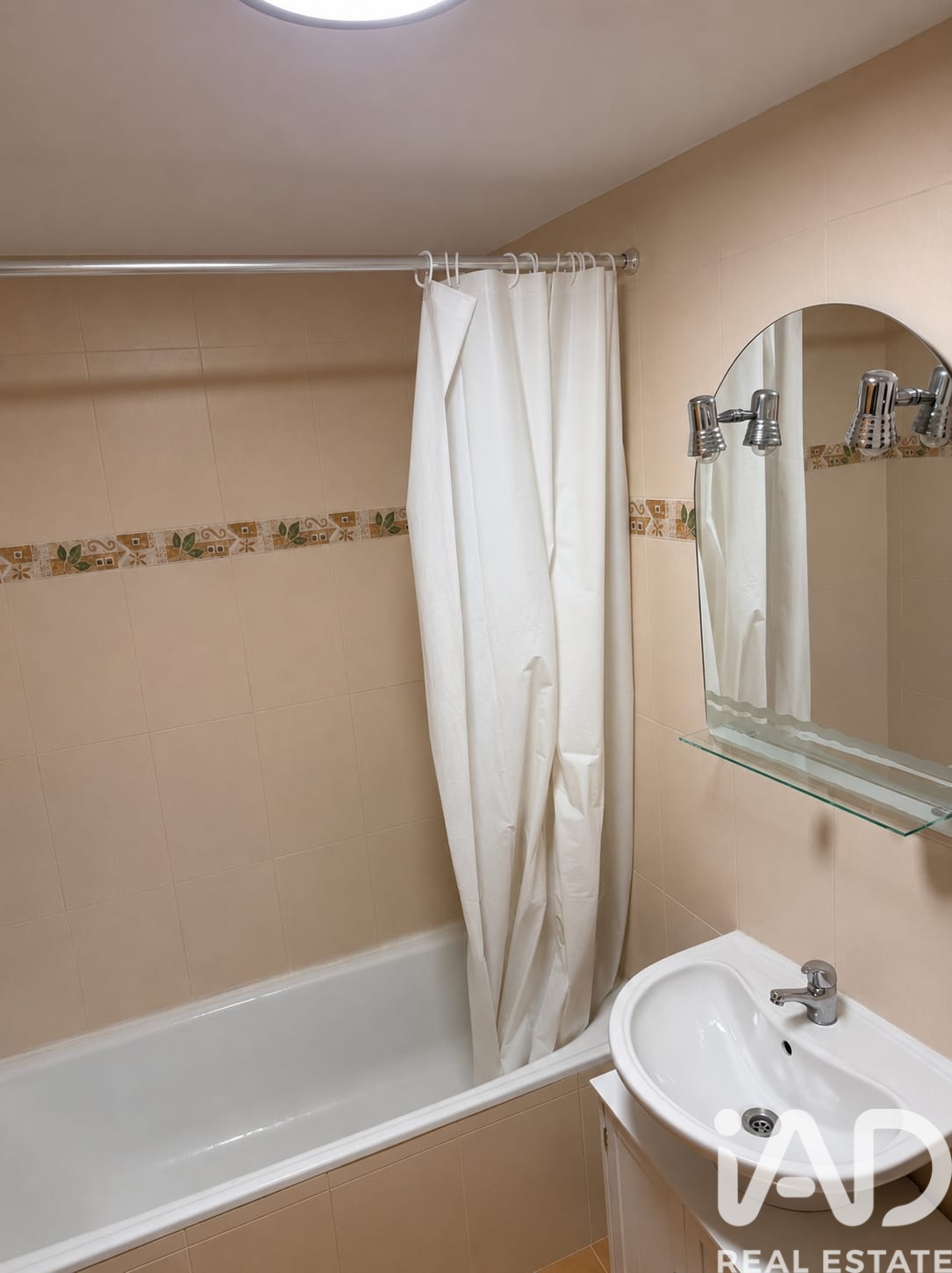 Apartamento en Villaquilambre, León, España 2 dormitorios, 75 m2 No. 184777