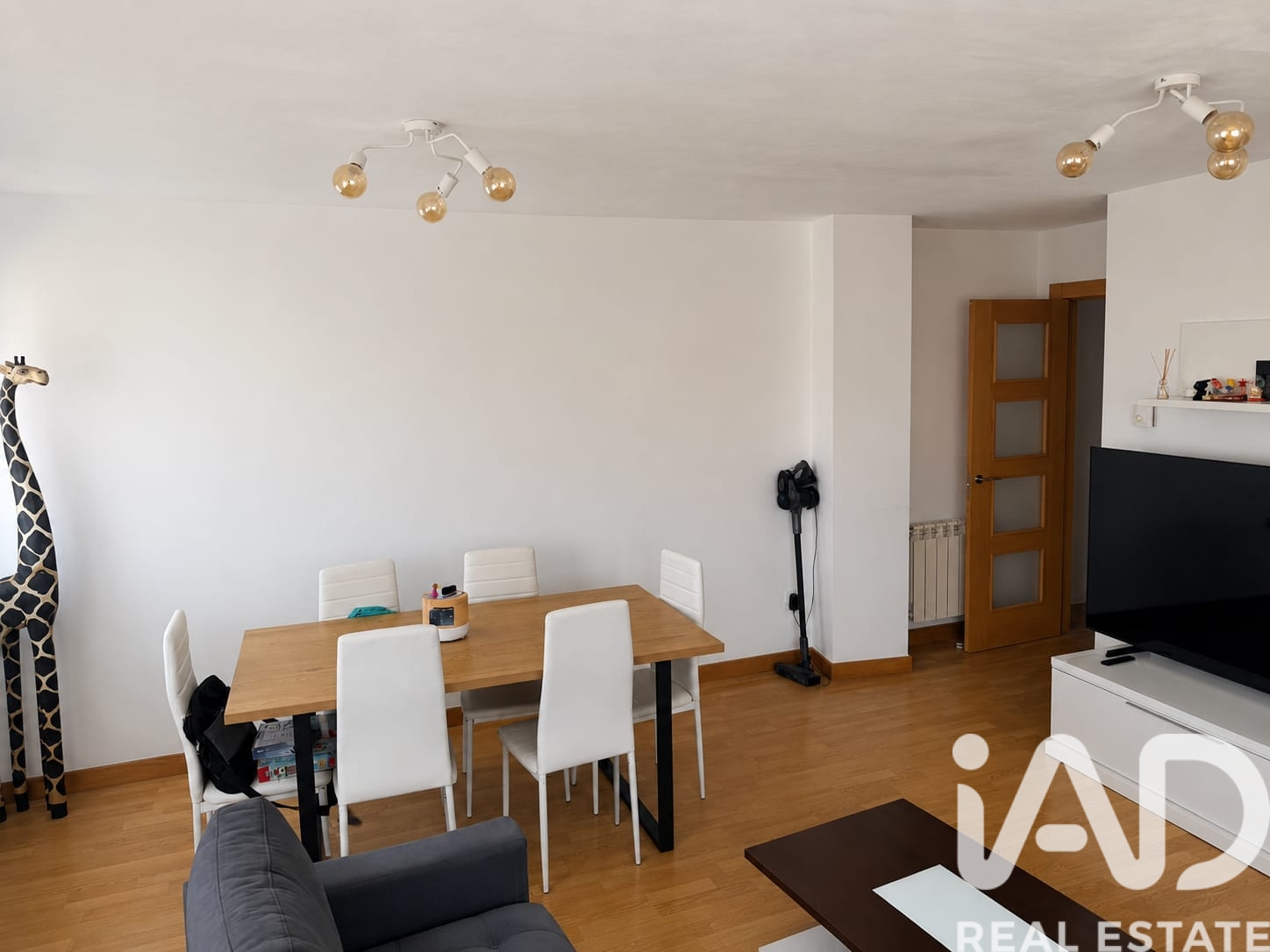 Apartamento en Villaquilambre, León, España 2 dormitorios, 75 m2 No. 184777