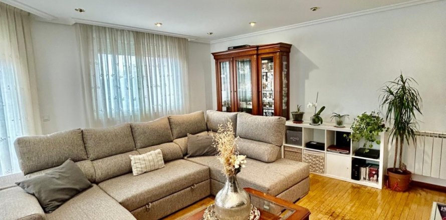 Wohnung in La Baneza, Leon, Spanien 3 Schlafzimmer, 125 m2 Nr. 184781