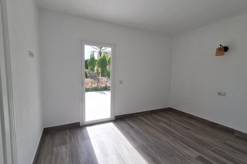 Аренда виллы в Кала Лломбардс, Майорка, Испания 5 спален, 210м2 №140279 - фото 11