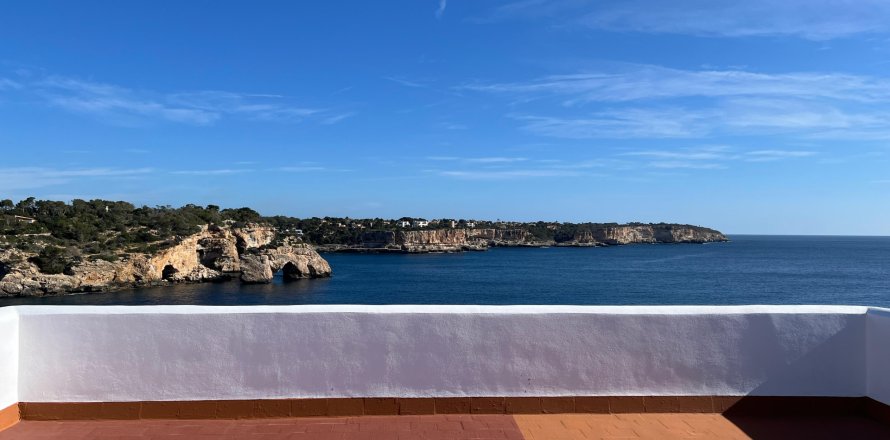 Villa in Cala Llombards, Mallorca, Spanien 5 Schlafzimmer, 210 m2 Nr. 140279