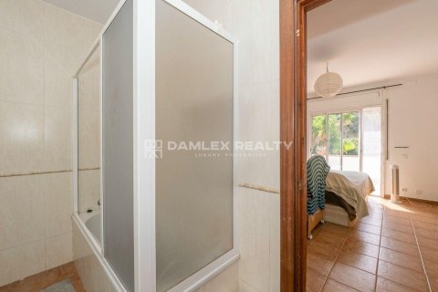 Hus till salu i Lloret de Mar, Girona, Spanien 4 sovrum, 227 kvm. Nr. 187002 - foto 26