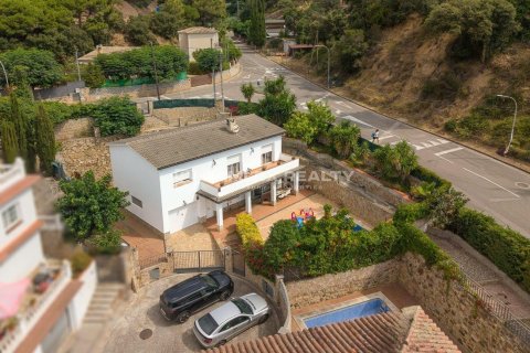 Hus till salu i Lloret de Mar, Girona, Spanien 4 sovrum, 227 kvm. Nr. 187002 - foto 5