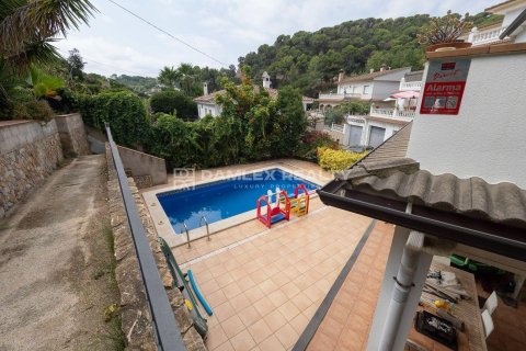 Hus till salu i Lloret de Mar, Girona, Spanien 4 sovrum, 227 kvm. Nr. 187002 - foto 27