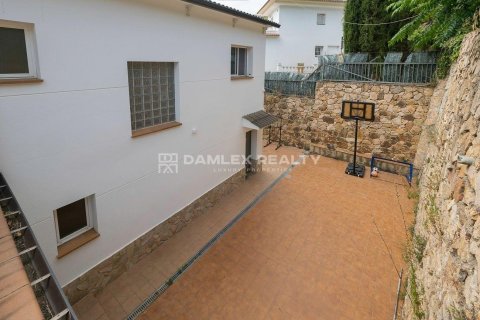 Hus till salu i Lloret de Mar, Girona, Spanien 4 sovrum, 227 kvm. Nr. 187002 - foto 28