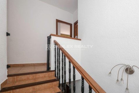 Hus till salu i Lloret de Mar, Girona, Spanien 4 sovrum, 227 kvm. Nr. 187002 - foto 18