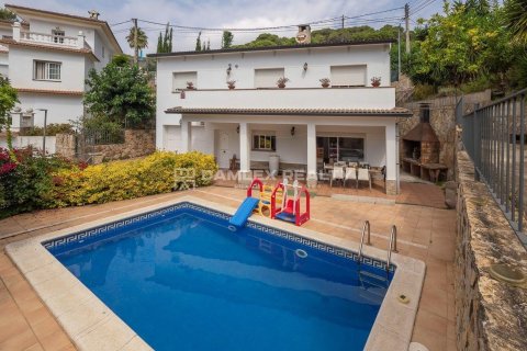 Hus till salu i Lloret de Mar, Girona, Spanien 4 sovrum, 227 kvm. Nr. 187002 - foto 6