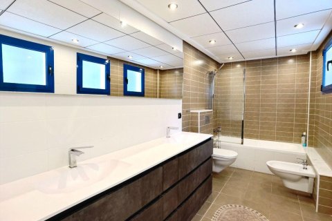 Villa zum Verkauf in Zona Altea Hills, Alicante, Spanien 4 Schlafzimmer, 270 m2 Nr. 168815 - Foto 20