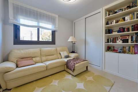 Huoneisto myytävänä Alicante, Espanja, 3 makuuhuonetta, 136 m2 No. 168814 - kuva 13
