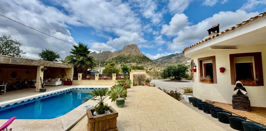 House in Relleu, Alicante, Spain 3 bedrooms, 135 sq.m. No. 168811