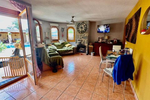 House for sale in Relleu, Alicante, Spain 3 bedrooms, 135 sq.m. No. 168811 - photo 11