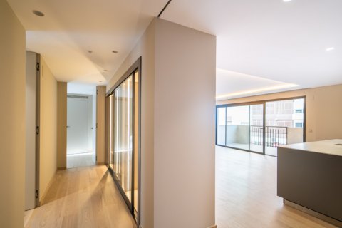 Apartment for sale Malaga, Spain 4 bedrooms, 225 sq.m. No. 107575 - photo 5