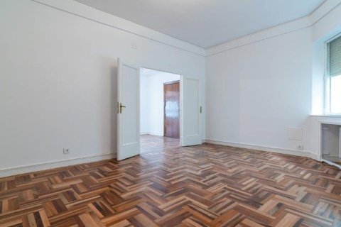 Аренда квартиры в Мадрид, Испания 4 спальни, 260м2 №149718 - фото 11