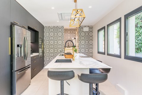 Villa en venta en Majadahonda, Madrid, España 4 dormitorios, 429 m2 No. 149719 - foto 14