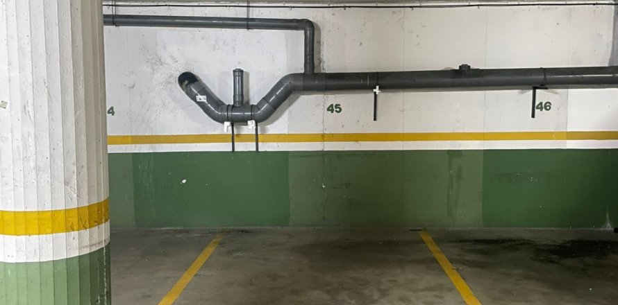 Garage a Sabadell, Barcelona, Spagna N° 184702