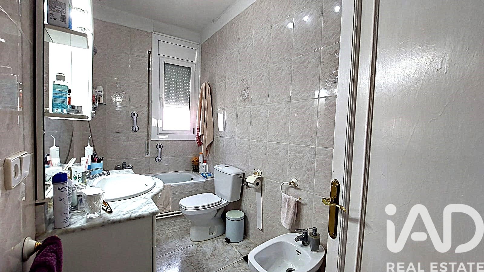 Appartamento a Calaf, Barcelona, Spagna 4 camere da letto, 138 mq. N° 184701