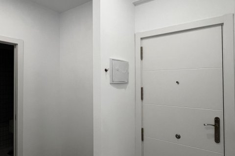 Apartment for sale in Madrid, Spain 2 bedrooms, 51 sq.m. No. 181686 - photo 12