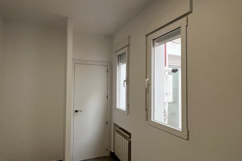 Apartment for sale in Madrid, Spain 2 bedrooms, 51 sq.m. No. 181686 - photo 4