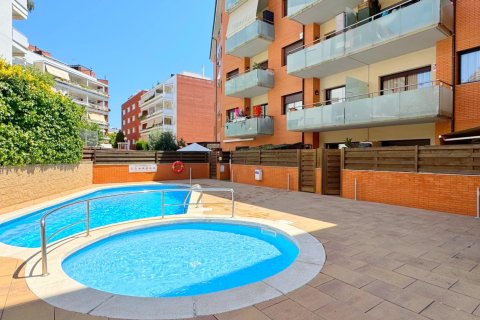 Apartment in Lloret de Mar, Girona, Spain 2 bedrooms, 61 sq.m. No. 181688