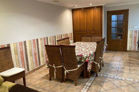 Apartment for sale in Alicante, Spain 5 bedrooms, 293 sq.m. No. 181683 - photo 6