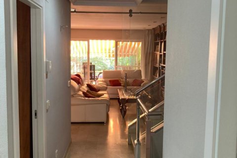 Apartment for sale in Alicante, Spain 5 bedrooms, 293 sq.m. No. 181683 - photo 25