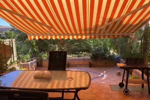 Apartment for sale in Alicante, Spain 5 bedrooms, 293 sq.m. No. 181683 - photo 12
