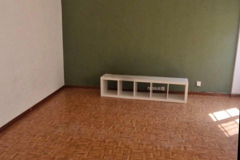 Apartment for sale in Madrid, Spain 4 bedrooms, 163 sq.m. No. 181685 - photo 6