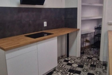 Apartment for sale in Madrid, Spain 4 bedrooms, 163 sq.m. No. 181685 - photo 11