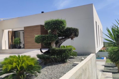 Villa à vendre à Alicante, Espagne, 5 chambres, 361 m2 No. 181684 - photo 4