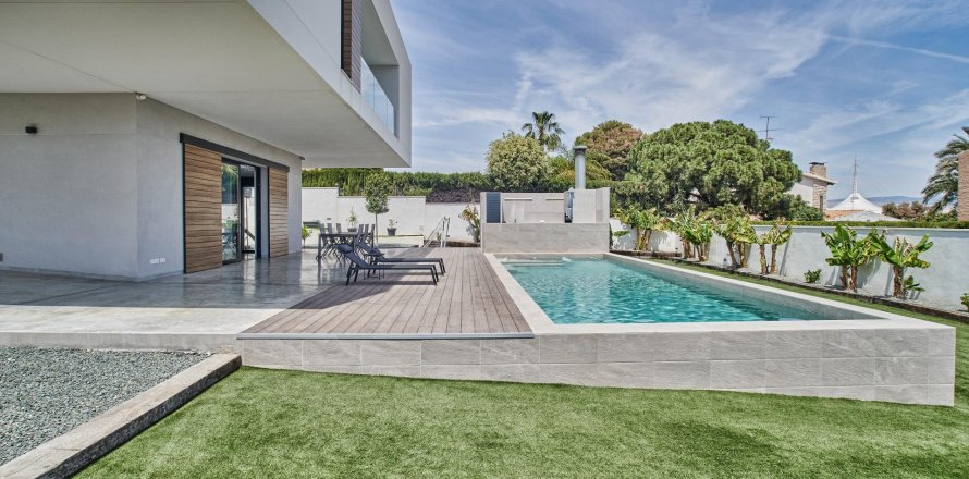 Villa à Alicante, Espagne 5 chambres, 361 m2 No. 181684