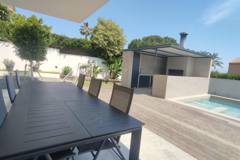 Villa à vendre à Alicante, Espagne, 5 chambres, 361 m2 No. 181684 - photo 18