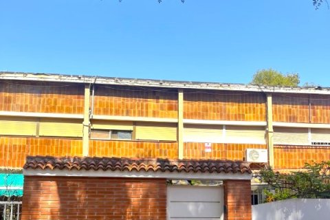 House for sale in Barcelona, Spain 2 bedrooms, 67 sq.m. No. 167110 - photo 3