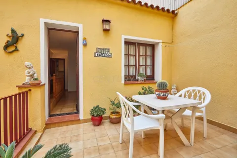 House for sale in Vilassar de Mar, Barcelona, Spain 3 bedrooms, 110 sq.m. No. 167109 - photo 13