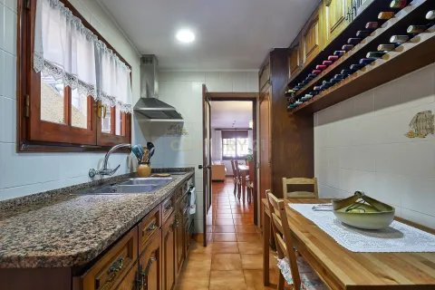 House for sale in Vilassar de Mar, Barcelona, Spain 3 bedrooms, 110 sq.m. No. 167109 - photo 6